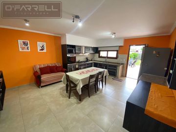 Casa / Chalet - Calle 5 entre 34 y 36 - Zona VI - Miramar