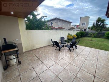 Casa / Chalet - Calle 5 entre 34 y 36 - Zona VI - Miramar