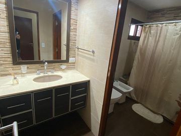Casa / Chalet - Calle 5 entre 34 y 36 - Zona VI - Miramar