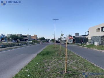DUPLEX EN DOCTA
