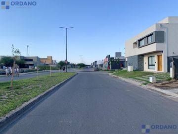 DUPLEX EN DOCTA