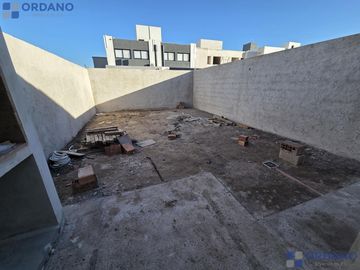 DUPLEX EN DOCTA