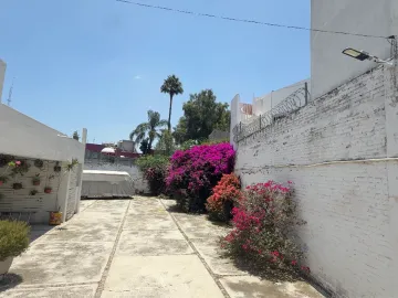 Casa de Campo con Amplio Jardín en Venta en San Pedro Cholula, Puebla