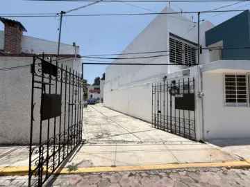 Casa de Campo con Amplio Jardín en Venta en San Pedro Cholula, Puebla