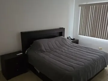 VILLA LAS FUENTES. PRECIOSA Y AMPLIA CASA EN VENTA. DE OPORTUNIDAD.