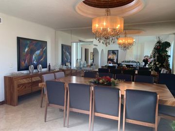 Casa en Venta en Valle de San Angel Sect Frances, San Pedro Garza García, Nuevo León
