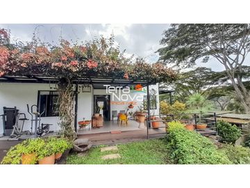 Finca con hermosa vista en venta El Peñol