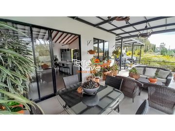 Finca con hermosa vista en venta El Peñol