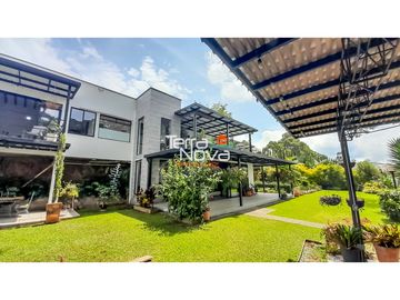 Finca con hermosa vista en venta El Peñol