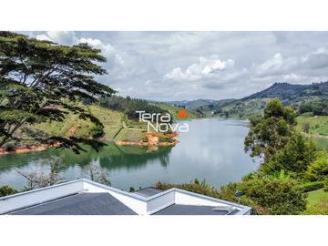 Finca con hermosa vista en venta El Peñol