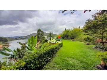 Finca con hermosa vista en venta El Peñol