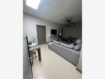 Casa en Venta en Fontana Residencial, Santiago, Nuevo León