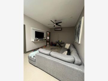 Casa en Venta en Fontana Residencial, Santiago, Nuevo León
