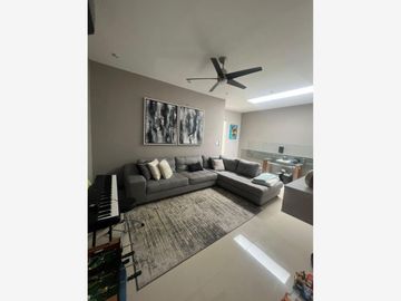 Casa en Venta en Fontana Residencial, Santiago, Nuevo León