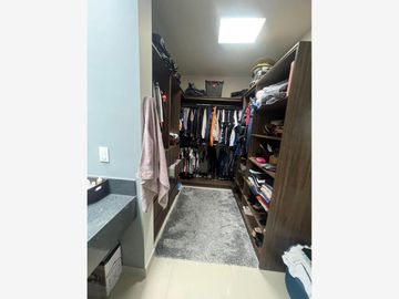 Casa en Venta en Fontana Residencial, Santiago, Nuevo León