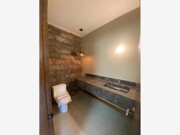 Casa en Venta en Castaños del Vergel, Monterrey, Nuevo León