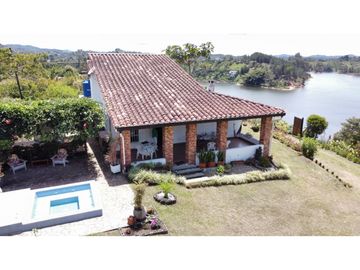 Finca en venta con hermosa vista panorámica El Peñol