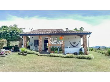Finca en venta con hermosa vista panorámica El Peñol