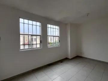 Casa en venta en Valle de la Hacienda, Toluca, México