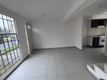 Casa en venta en Valle de la Hacienda, Toluca, México