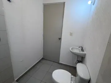 Casa en venta en Valle de la Hacienda, Toluca, México