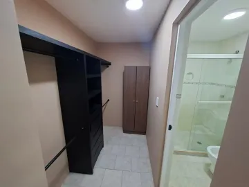 Casa en renta en Paseo de Cumbres, Monterrey, Nuevo León