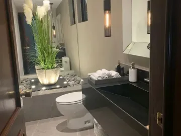Casa en venta en Valle de San Angel Sect Frances, San Pedro Garza García, Nuevo León