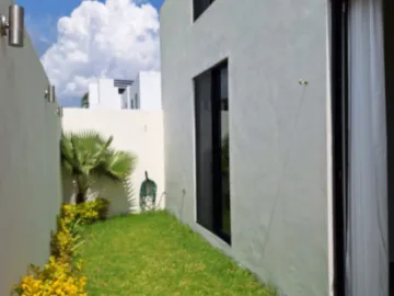 Casa de Un Piso en Venta en Lomas de Angelópolis III | Parque Tlaxcala