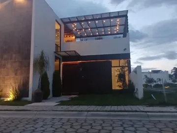 Casa de Un Piso en Venta en Lomas de Angelópolis III | Parque Tlaxcala