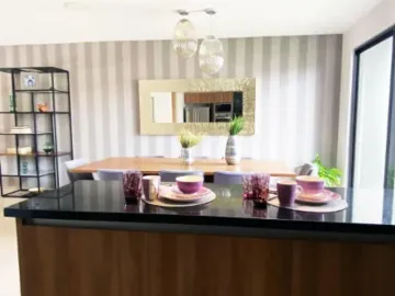 Casa en venta en la Rioja ,jardín y casa club.