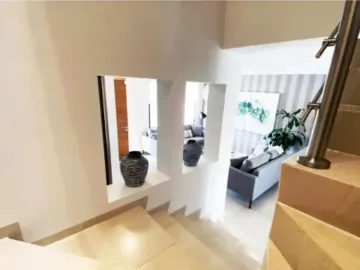 Casa en venta en la Rioja ,jardín y casa club.