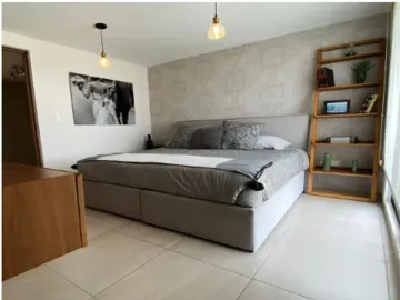 Casa en venta en la Rioja ,jardín y casa club.