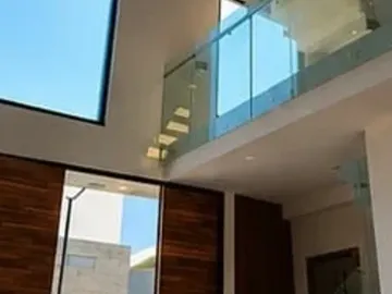 Casa en venta por la Explanada y Periférico