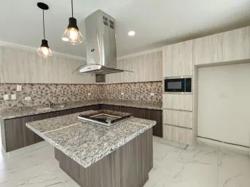 CASA EN VENTA EN FRACCIONAMIENTO CERRADO DE CUAUTLANCINGO.