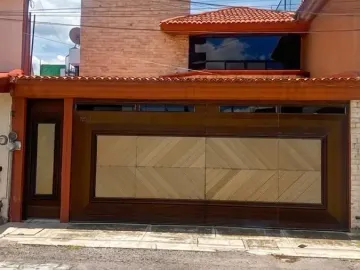 Venta Casa Col. El Cerrito Puebla Plaza Cristal Villa Encantada