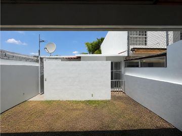 CASA EN VENTA DE UN NIVEL CON EXCEDENTE EN PIRAMIDES QUERETARO