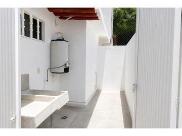 CASA EN VENTA DE UN NIVEL CON EXCEDENTE EN PIRAMIDES QUERETARO