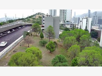 Terreno en Venta en Zona Valle Oriente, San Pedro Garza García, Nuevo León