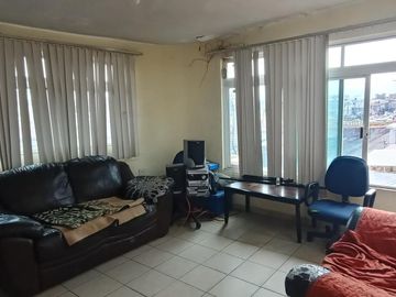 Edificio Comercial en Fraccionamiento Ciudad Azteca Sección Oriente