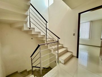CASA EN VENTA EN SAN MATEO ATENCO,  EN PRIVADA CON SALIDA RÁPIDA A CD.MX