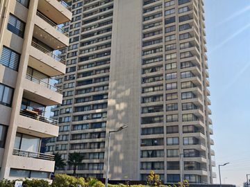 Arriendo 1D y 1B en Macul con vista a cordillera y laguna