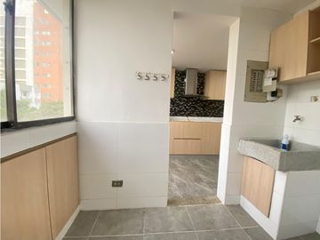 SE ARRIENDA APARTAMENTO EN ALTOS DE RIOMAR