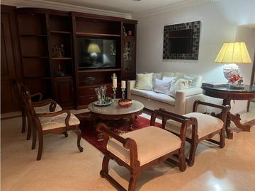 SE VENDE APARTAMENTO EN ZONA EXCLUSIVA DE LA CIUDAD