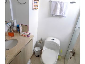 SE VENDE APARTAMENTO DE OPORTUNIDAD BARRIO EL POBLADO