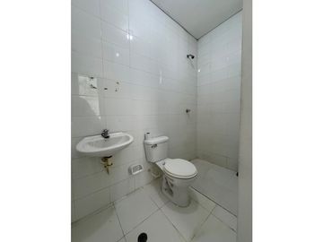 SE ARRIENDA HERMOSO APARTAMENTO MUY CERCA A MALL PLAZA