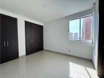SE ARRIENDA HERMOSO APARTAMENTO MUY CERCA A MALL PLAZA