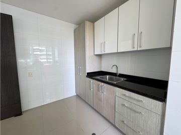 SE ARRIENDA HERMOSO APARTAMENTO MUY CERCA A MALL PLAZA
