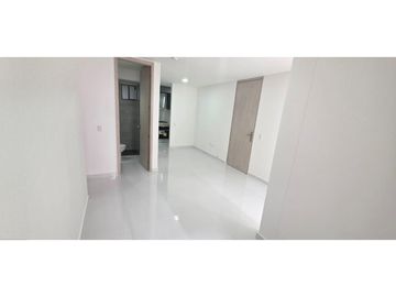 SE VENDE ESPECTACULAR APARTAMENTO EN PRIMER PISO RIO ALTO