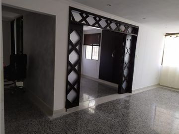 SE VENDE A APARTAMENTO - BARRIO RIOMAR