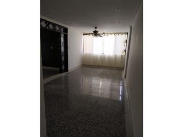 SE VENDE A APARTAMENTO - BARRIO RIOMAR